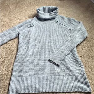 American Eagle Turtleneck